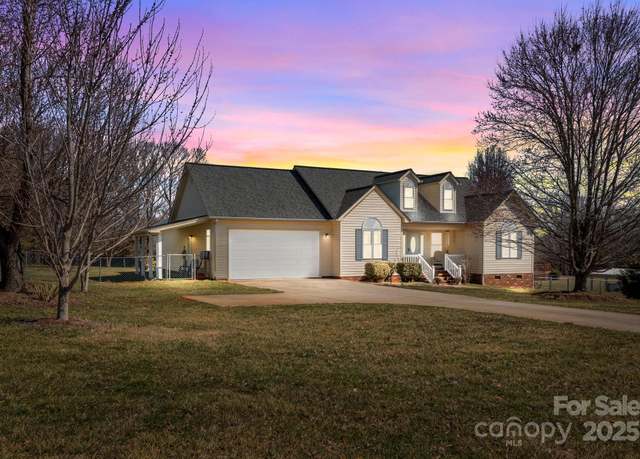 Property at 111 Lynnette Dr, Mt Ulla, NC 28125, 3 beds, 2 baths