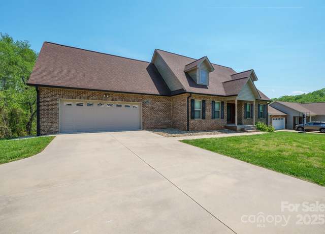 Property at 1592 Farmington Hills Dr, Conover, NC 28613, 3 beds, 2.5 baths