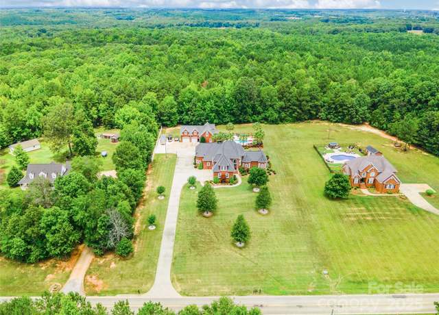 Property at 572 W Shiloh Unity Rd, Lancaster, SC 29720, 4 beds, 3.5 baths