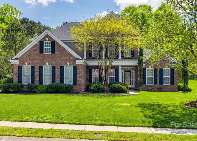 Property at 2235 Legacy Oak Dr, Waxhaw, NC 28173, 5 beds, 3.5 baths