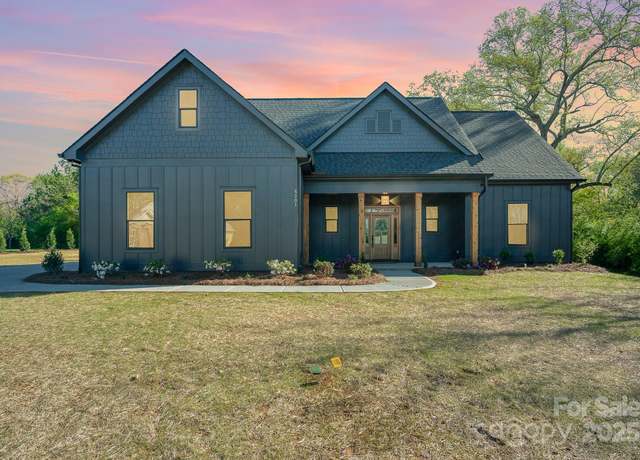 Property at 919 Village Lake Dr, Monroe, NC 28110, 4 beds, 3.5 baths
