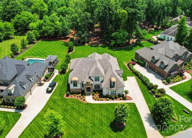Property at 300 Wheatberry Hill Dr, Weddington, NC 28104, 5 beds, 3.5 baths