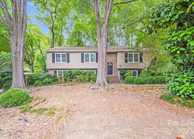 Property at 7420 Castlebar Rd, Charlotte, NC 28270, 4 beds, 3 baths