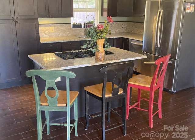 Property at 207 Lakeside Ave, Davidson, NC 28036, 3 beds, 2 baths