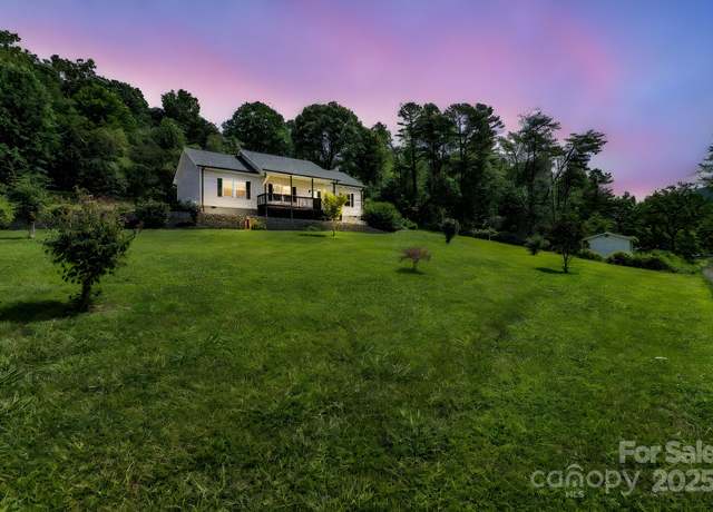 Property at 220 Bee Ridge Rd, Asheville, NC 28803, 3 beds, 2 baths