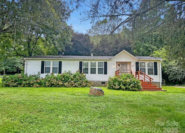 Property at 51 Kenneth Cooper Rd, Whittier, NC 28789, 2 beds, 2 baths