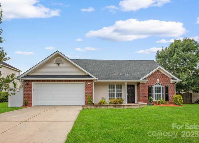Property at 1433 Winthrop Ln, Monroe, NC 28110, 3 beds, 2 baths