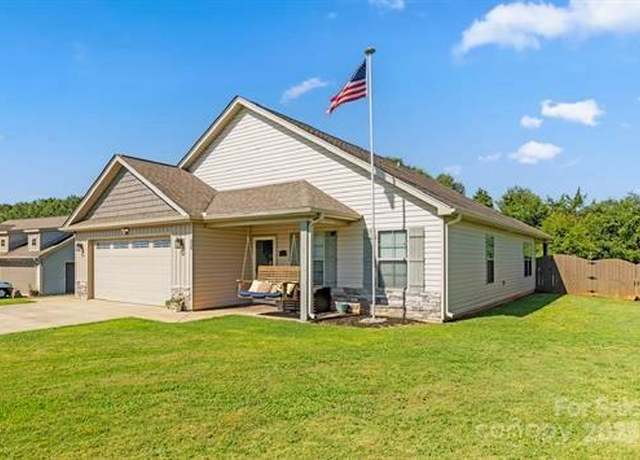 Property at 216 Sweetgrass Dr, Chesnee, SC 29323, 3 beds, 2 baths