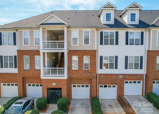 Property at 6724 Mallard Park Dr, Charlotte, NC 28262, 3 beds, 3 baths