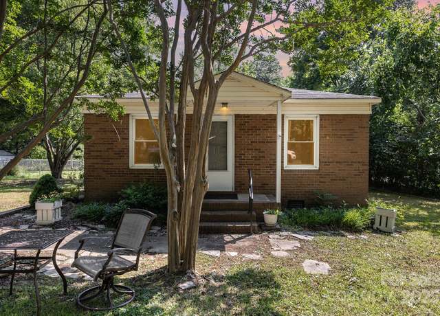 Property at 6616 Woodlawn Ln, Indian Trail, NC 28079, 2 beds, 1 bath