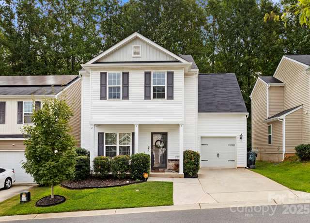 Property at 7621 Mockernut Dr, Charlotte, NC 28215, 4 beds, 2.5 baths