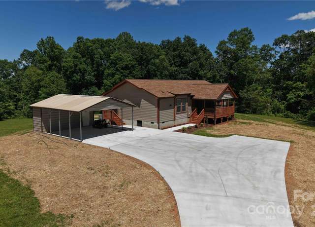 Property at 3499 Fairview Rd, Nebo, NC 28761, 3 beds, 2 baths