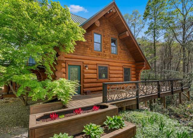 Property at 32 Indian Knob Rd, Asheville, NC 28803, 3 beds, 3.5 baths