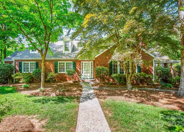 Property at 3275 Nottingham Rd, Winston Salem, NC 27104, 4 beds, 3.5 baths