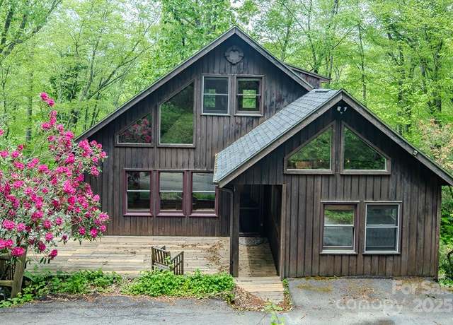 Property at 680 Timberlane Dr, Boone, NC 28607, 3 beds, 3 baths