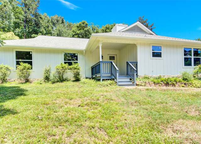 Property at 8433 Rittenhouse Cir, Charlotte, NC 28270, 3 beds, 2 baths