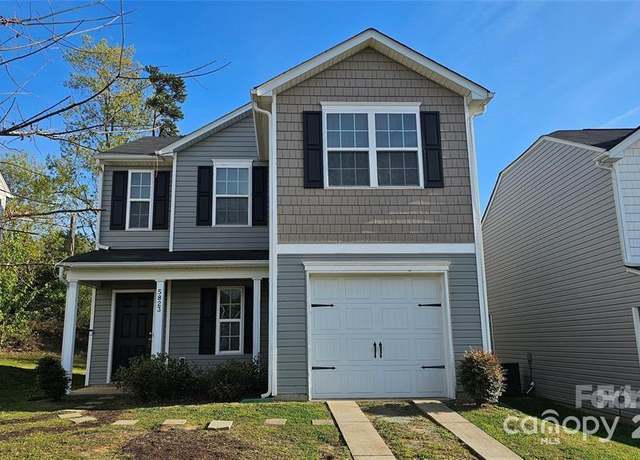 Property at 5823 Natick Dr, Charlotte, NC 28214, 3 beds, 2.5 baths