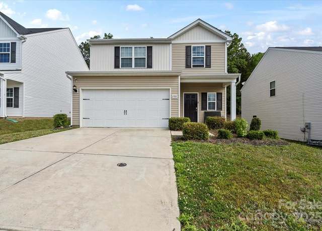 Property at 2922 Patishall Ln, Charlotte, NC 28214, 3 beds, 2.5 baths