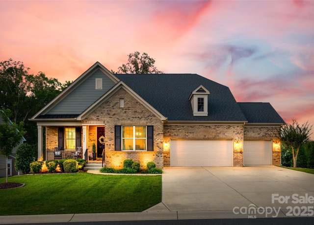 Property at 7026 Wyngate Pl, Lancaster, SC 29720, 5 beds, 5.5 baths