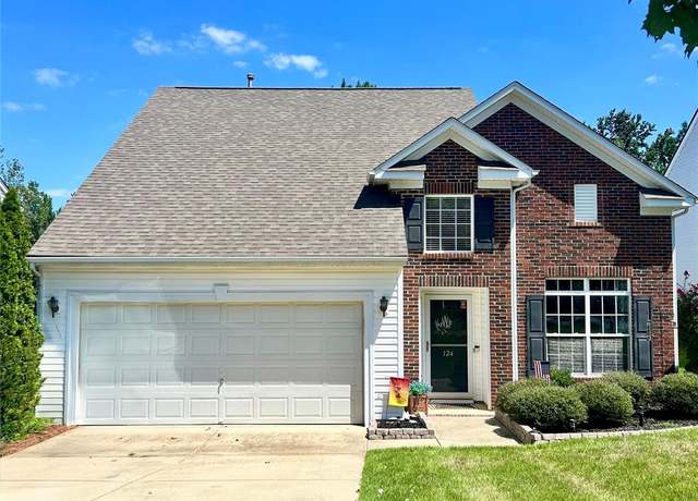 Property at 124 Amber Woods Dr, Tega Cay, SC 29708, 3 beds, 2.5 baths