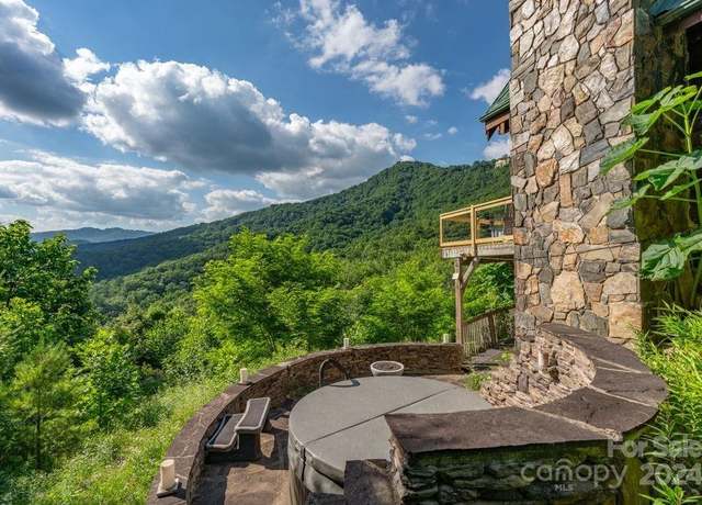 Property at 4901 Nightingale Way, Lenoir, NC 28645, 3 beds, 3 baths