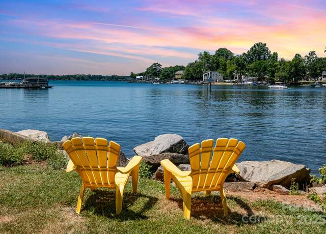 Property at 7829 Village Harbor Dr, Cornelius, NC 28031, 2 beds, 2 baths