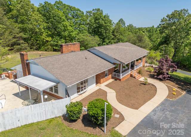 Property at 228 Oak Crest Dr, Rutherfordton, NC 28139, 3 beds, 3 baths