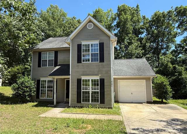 Property at 4240 Ladys Slipper Ln, Matthews, NC 28105, 3 beds, 2.5 baths