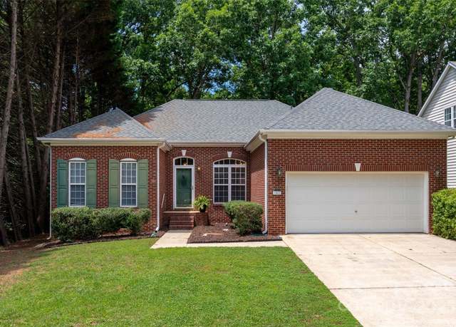 Property at 8002 Kingston Dr, Waxhaw, NC 28173, 3 beds, 2 baths