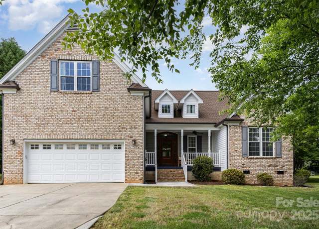 Property at 14807 Middlesborough Dr, Matthews, NC 28104, 3 beds, 3 baths