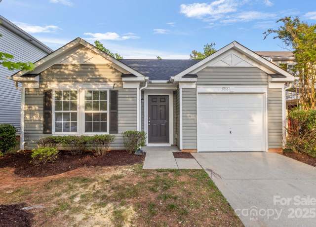 Property at 7616 Monarch Birch Ln, Charlotte, NC 28215, 3 beds, 2 baths