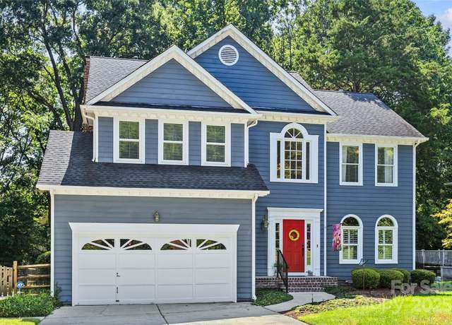 Property at 9200 Crofton Springs Dr, Charlotte, NC 28269, 4 beds, 2.5 baths