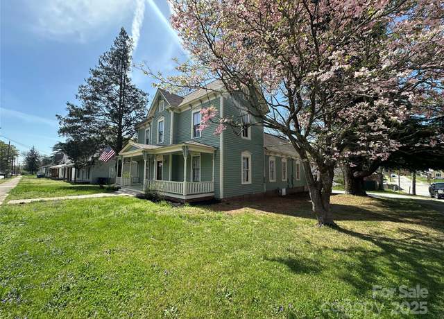 Property at 501 E Lafayette St, Salisbury, NC 28144, 5 beds, 3 baths