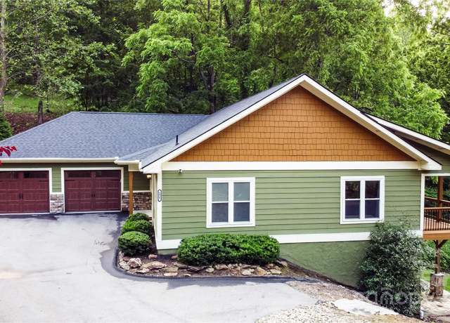 Property at 171 View Ridge Pkwy, Leicester, NC 28748, 3 beds, 2.5 baths