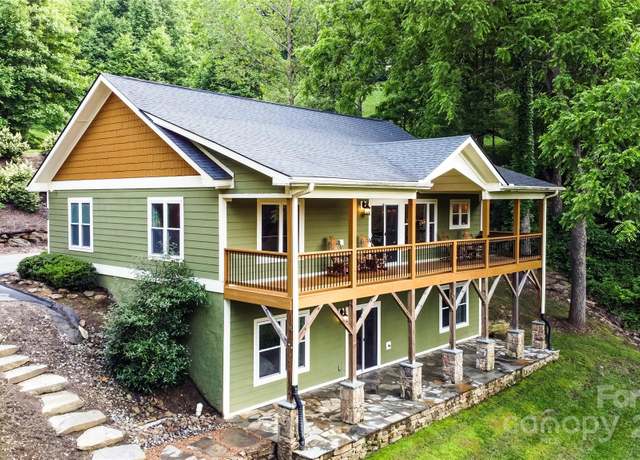 Property at 171 View Ridge Pkwy, Leicester, NC 28748, 3 beds, 2.5 baths
