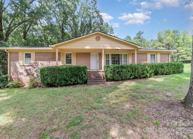 Property at 210 Cliffside Dr, Kannapolis, NC 28081, 3 beds, 2 baths