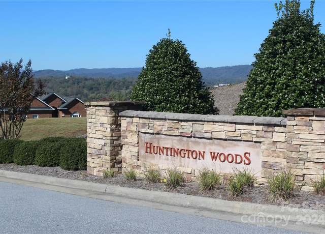 Property at 750 Chatsworth St SE, Lenoir, NC 28645