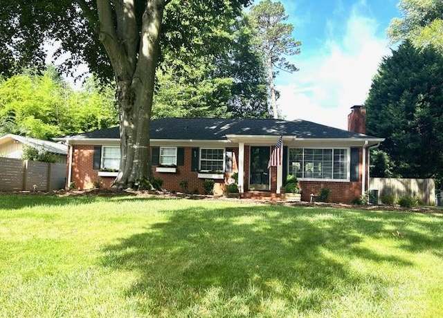 Property at 4526 Longwood Dr, Charlotte, NC 28209, 3 beds, 2 baths