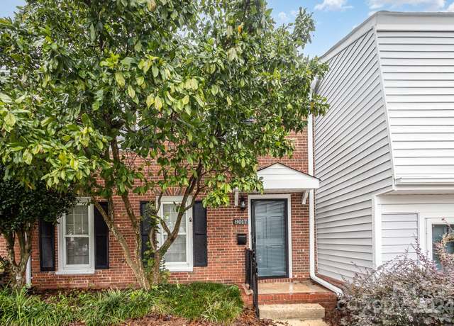 Property at 8017 Regent Park Ln, Charlotte, NC 28210, 3 beds, 2.5 baths