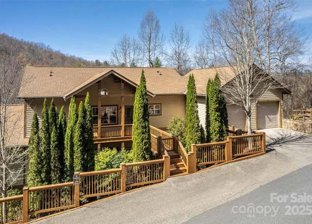 Property at 226 Sawgrass Dr #3, Whittier, NC 28789, 2 beds, 2 baths