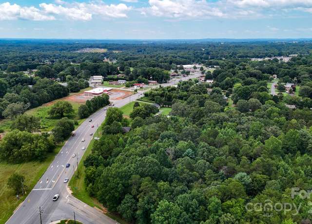 Property at 3387 Springs Rd NE, Hickory, NC 28601
