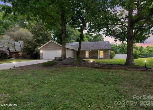 Property at 3807 Sweetgrass Ln, Charlotte, NC 28226, 3 beds, 2 baths