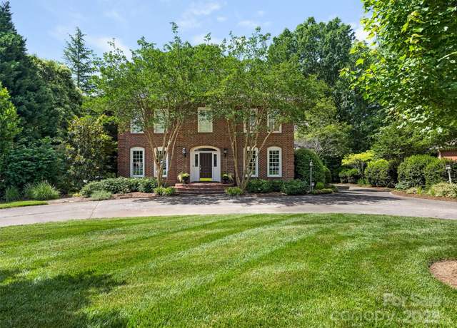 Property at 4026 Sharon View Rd, Charlotte, NC 28226, 4 beds, 3.5 baths