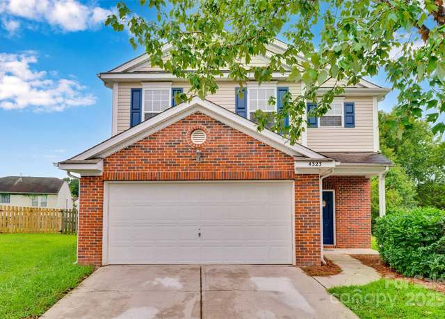 Property at 4323 Leopold Pl, Charlotte, NC 28215, 3 beds, 2.5 baths