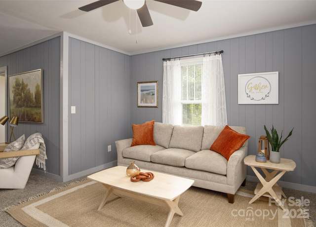 Property at 2326 Morganton Blvd SW, Lenoir, NC 28645, 2 beds, 1 bath