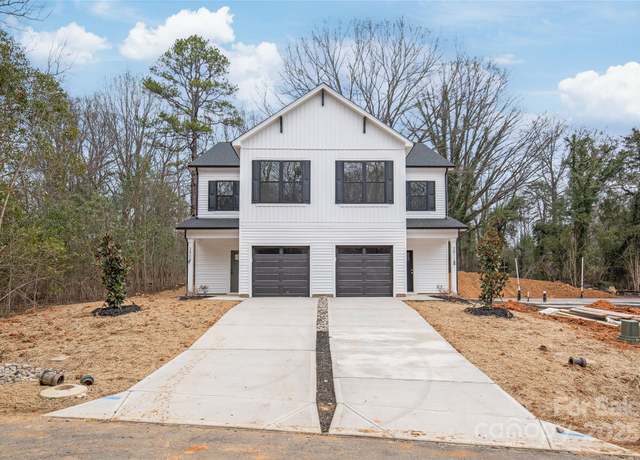 Property at 2809 New Pineola Rd, Charlotte, NC 28208, 4 beds, 2.5 baths