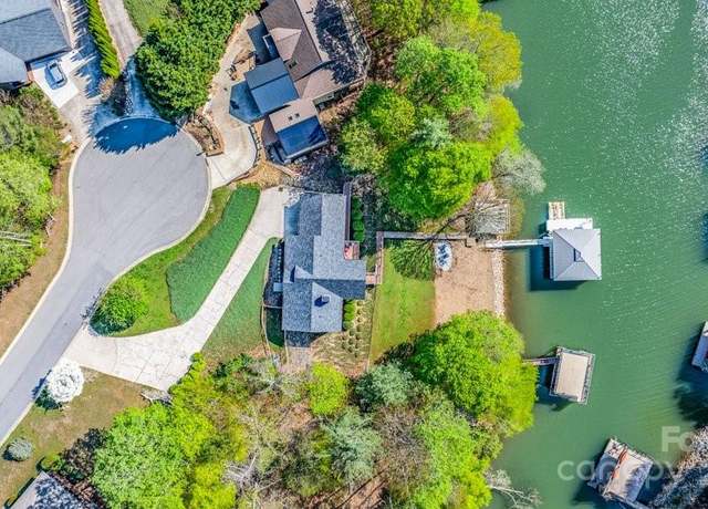 Property at 56 Lake Mist Ct Unit 30 & 30A, Nebo, NC 28761, 4 beds, 2.5 baths