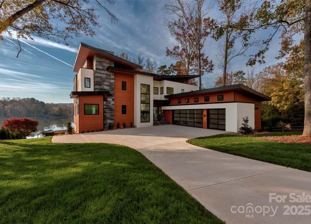 Property at 5930 Midsomer Rd, Charlotte, NC 28214, 4 beds, 5 baths