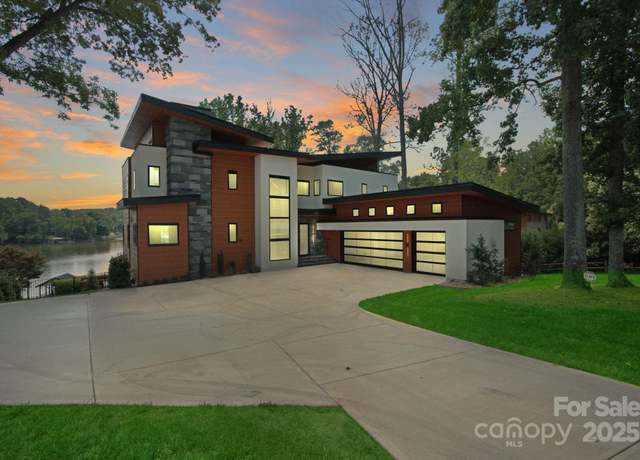 Property at 5930 Midsomer Rd, Charlotte, NC 28214, 4 beds, 5 baths