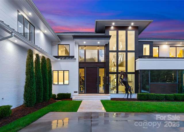 Property at 2116 Woodhaven Rd, Charlotte, NC 28211, 6 beds, 7 baths
